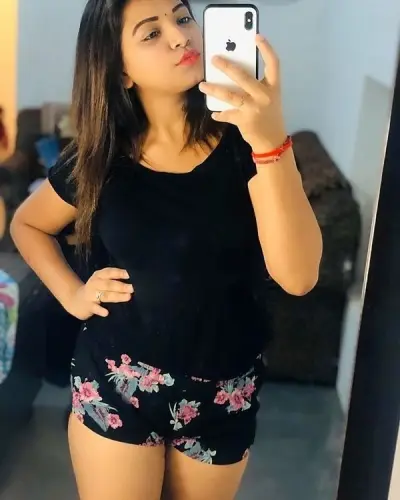 Gola Escorts