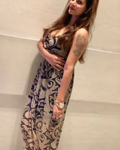 Gola Escort